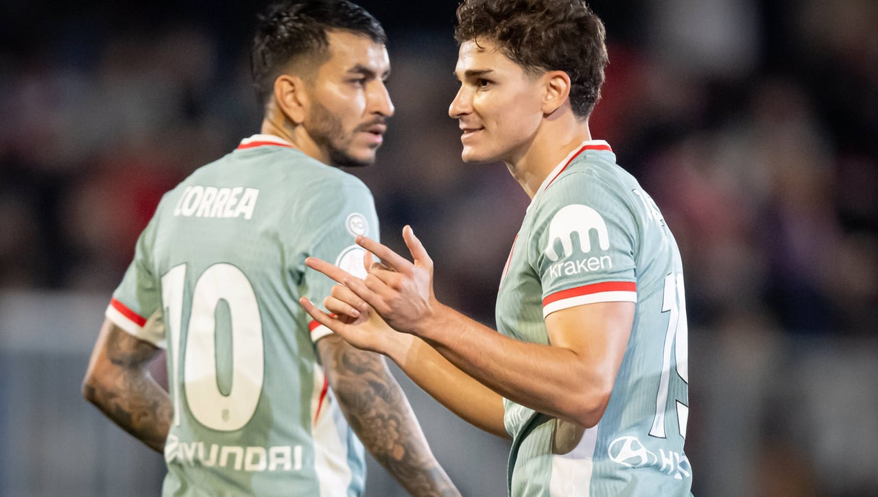 Julián Alvarez, solo contra el mundo