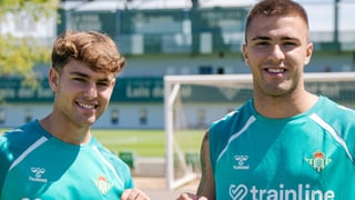 El 'overbooking' del Betis lo pagan Ángel Ortiz y Pablo García: los canteranos se quedan sin billete 