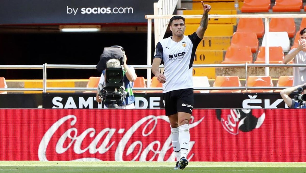 En Turquía aceleran por el descarte de 32 millones del Valencia, preguntan por Cristiano Ronaldo y fichan a Mertens