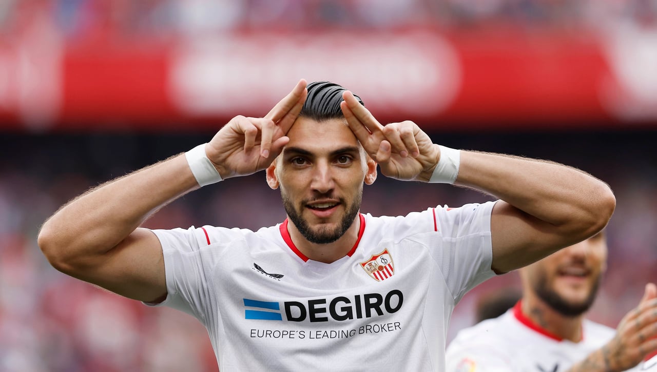 El Valencia da un paso adelante por Rafa Mir