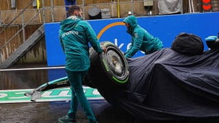 Max Verstappen se luce tras el susto de Aston Martin