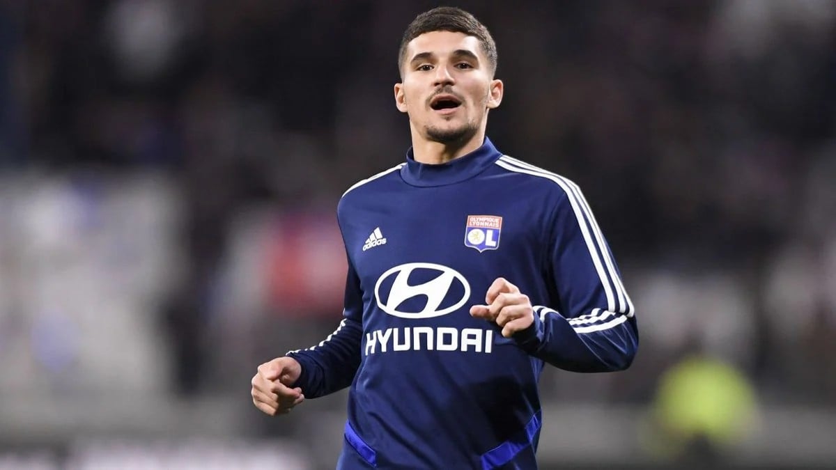 El fichaje de Houssen Aouar, a punto