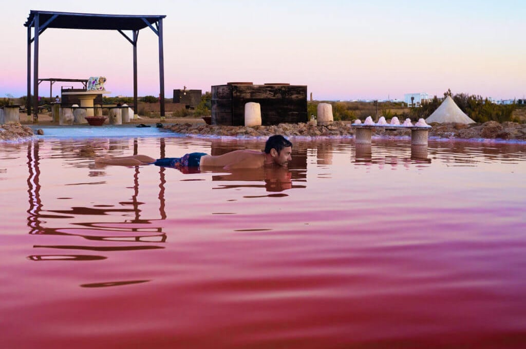 Chapuzón en aguas rojas y fuera estrés: aquí puedes hacerlo