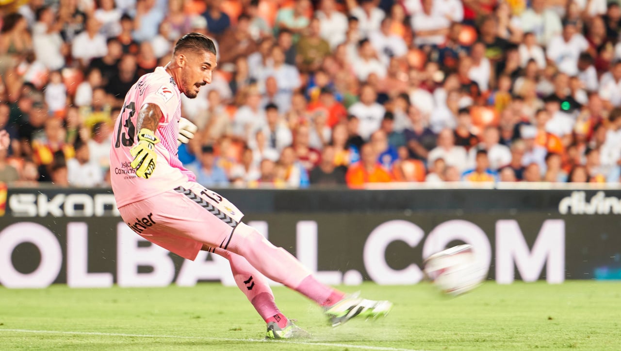 La 'amenaza' de la UD Las Palmas a Álvaro Valles y su destino más probable