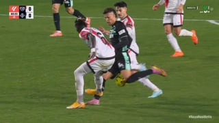 La suerte del Rayo con los árbitros no la tiene el Betis: de la mano de Nobel Mendy a la expulsión perdonada a Pathé Ciss  