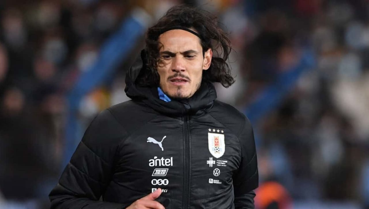 Moviendo piezas para encajar a Edinson Cavani