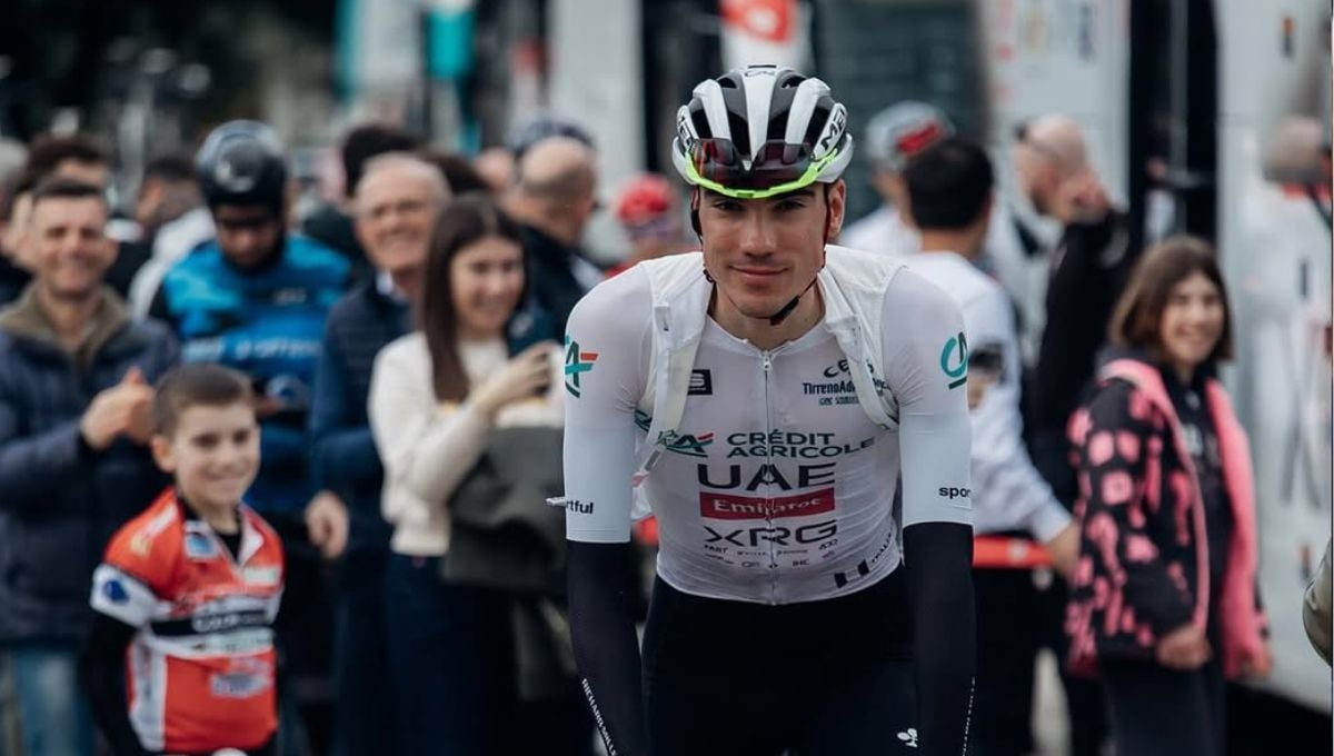 Juan Ayuso acusa a Vingegaard y éste reconoce su error