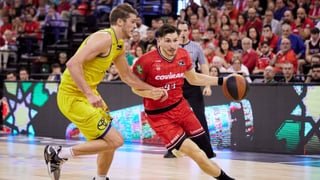 El Covirán Granada lo logra 'in extremis' y manda al pozo al Obradoiro