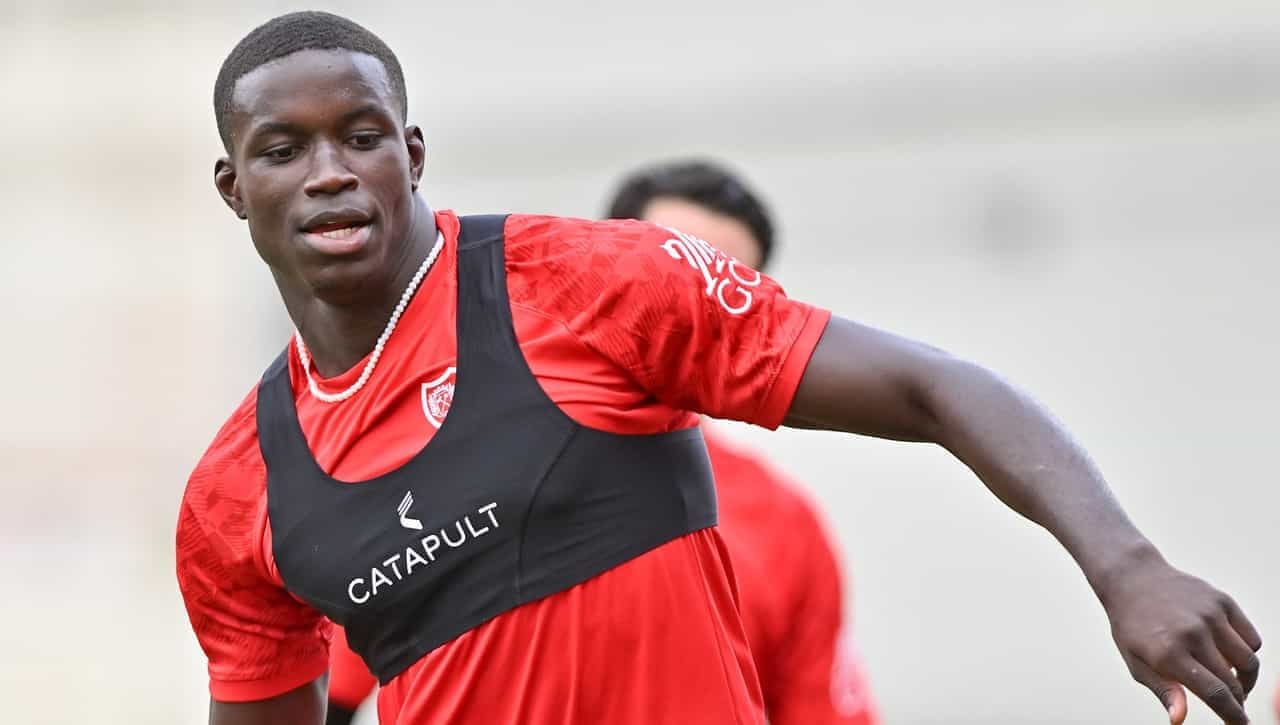 Dura decisión en el Rayo con Nobel Mendy