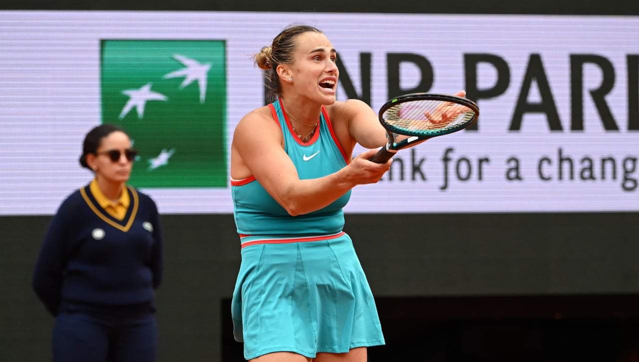 Sabalenka la lía tras perder la final de Roland Garros 