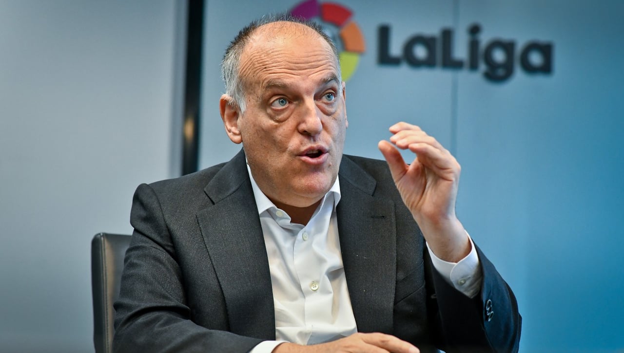 Tebas sale de un lío y se mete en otro