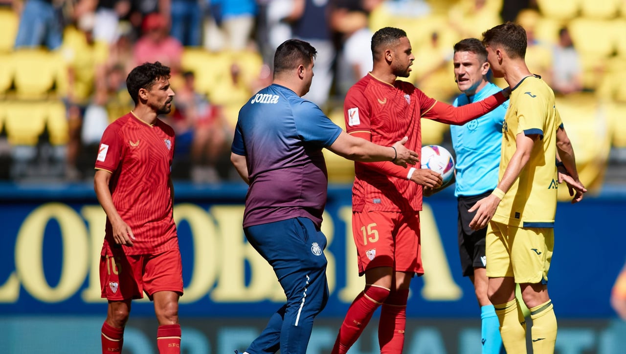 La polémica marca el duelo de la Cerámica y el Sevilla se queja