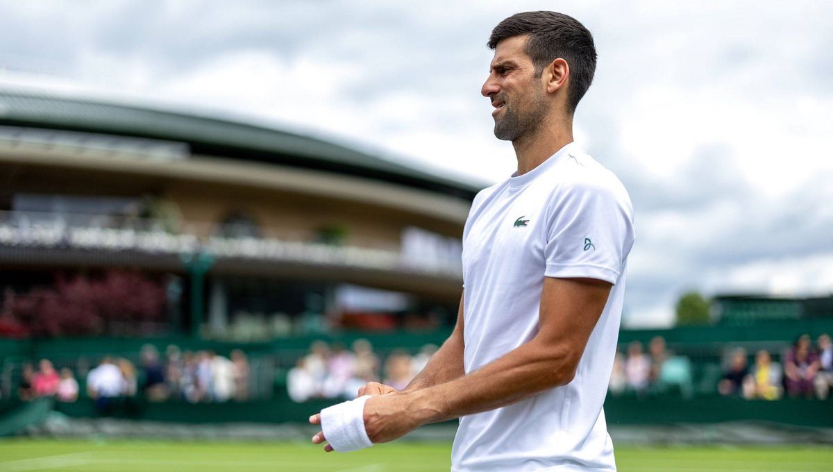 Novak Djokovic se lleva un susto en Wimbledon