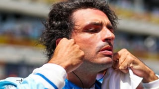 Carlos Sainz se echa en los brazos de Briatore