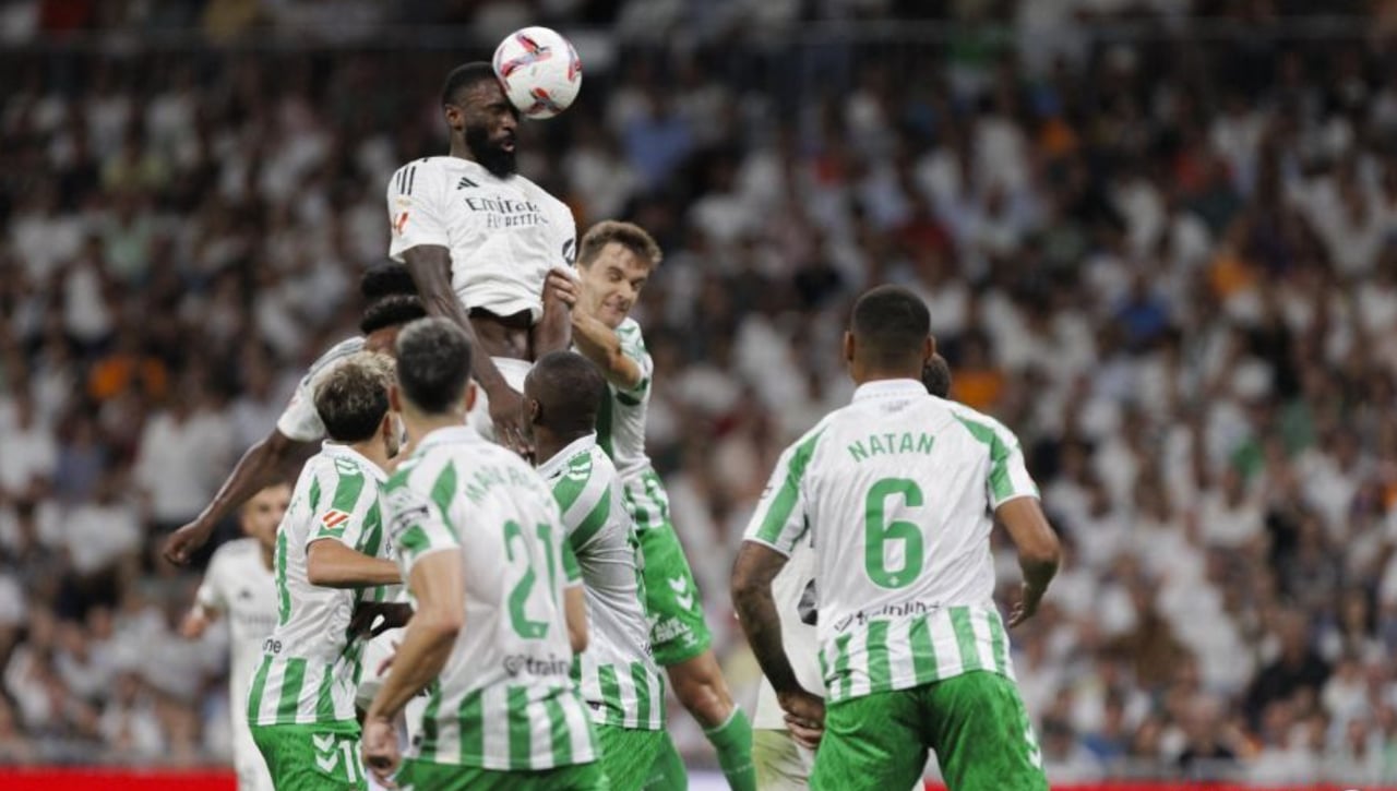 Las notas de los jugadores del Betis ante el Real Madrid: Brotes verdes pero poco colmillo