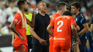 Un peso pesado de la Real Sociedad defiende a Sergio Francisco: "Me sorprendería"