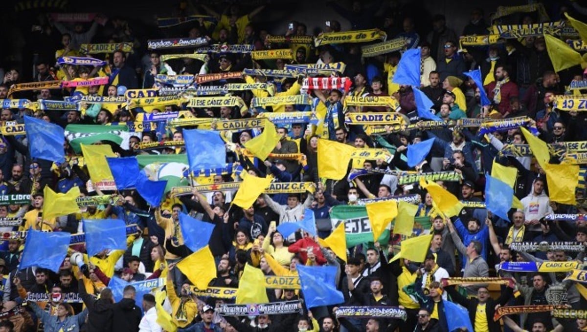 Indignación en el cadismo por los gastos de gestión en las entradas para el Trofeo Carranza: "¿Un club grande dicen?"