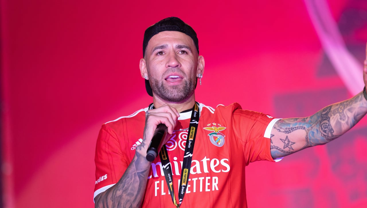 Nicolás Otamendi seguirá ligado al Benfica hasta 2026 