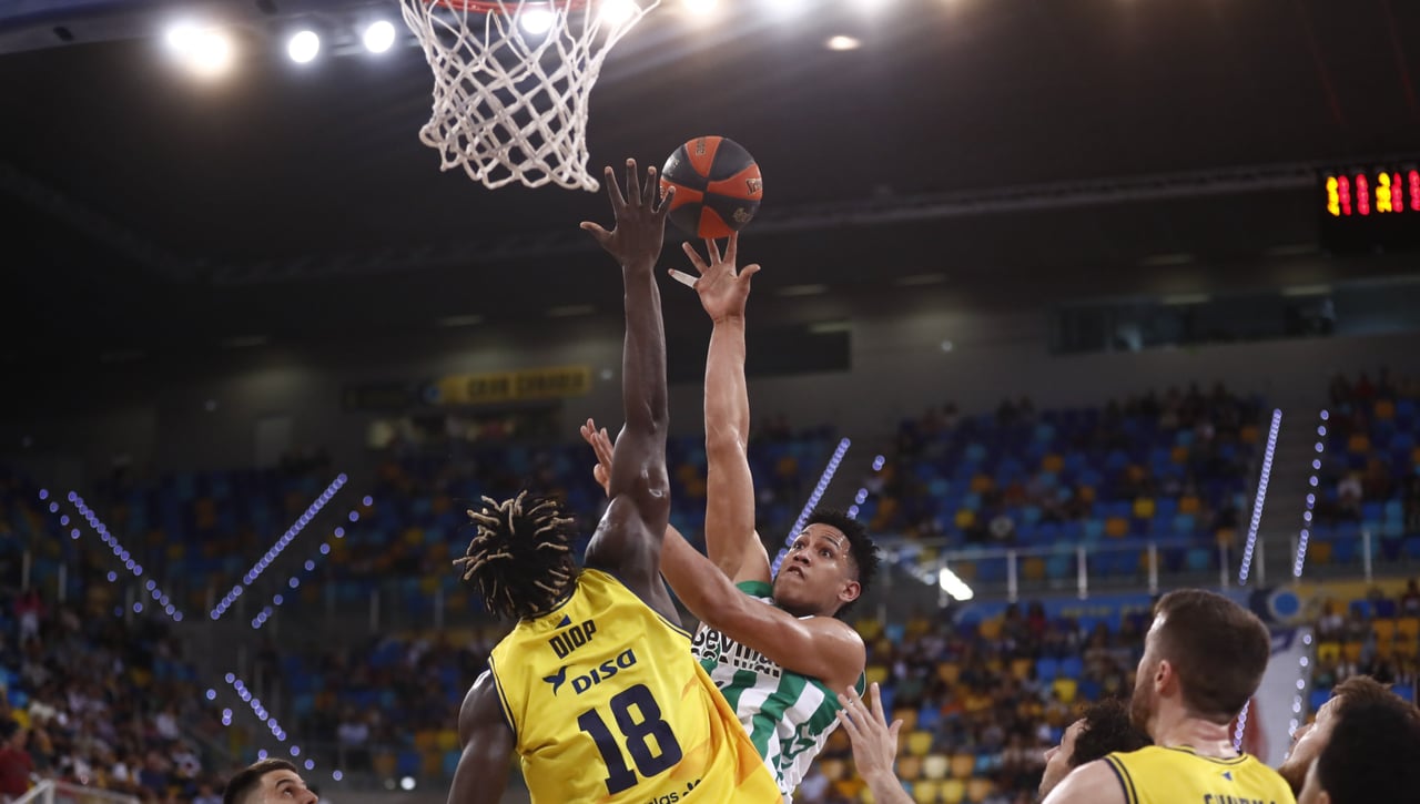 87-71: El Betis asusta, pero no 'mata' al Gran Canaria