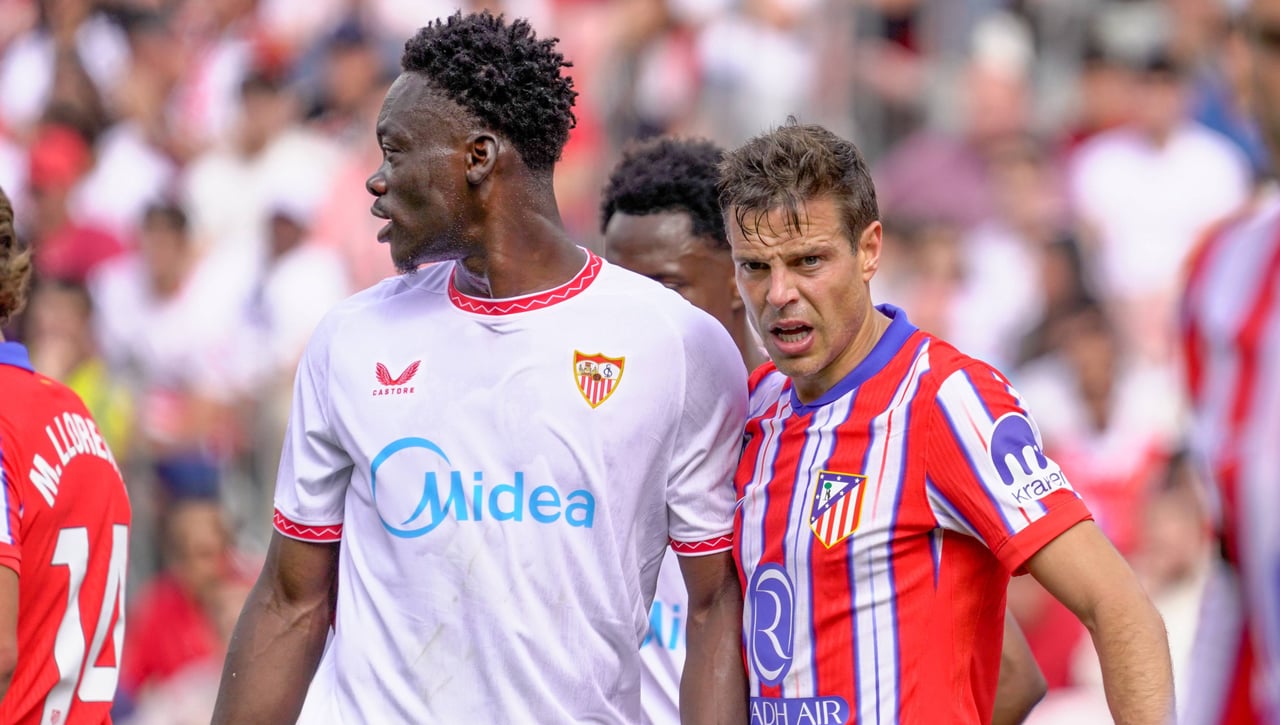 Akor Adams también dice adiós