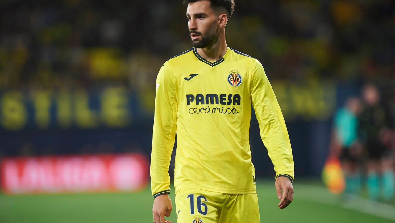 Álex Baena, fuera de la lista ante el Betis