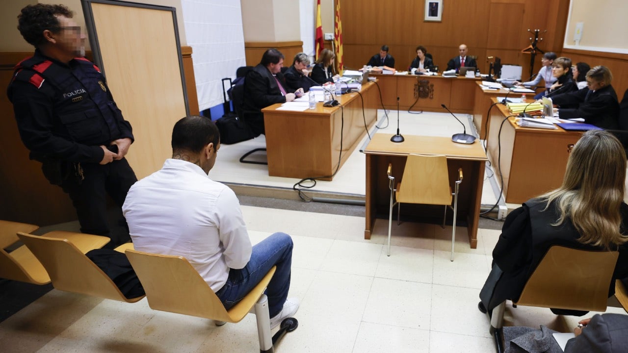 Segunda sesión del Juicio a Dani Alves en directo | Declara la víctima, testigos y Joana Sanz en la vista por agresión sexual