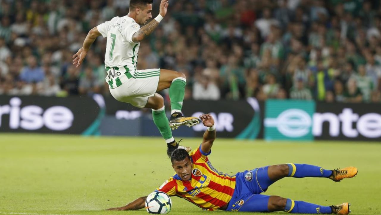 El Elche se acuerda de un viejo conocido de LaLiga para reforzar su defensa