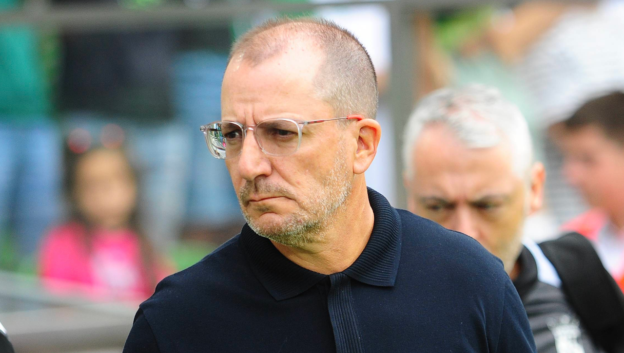 El acta de la expulsión de José Juan Romero