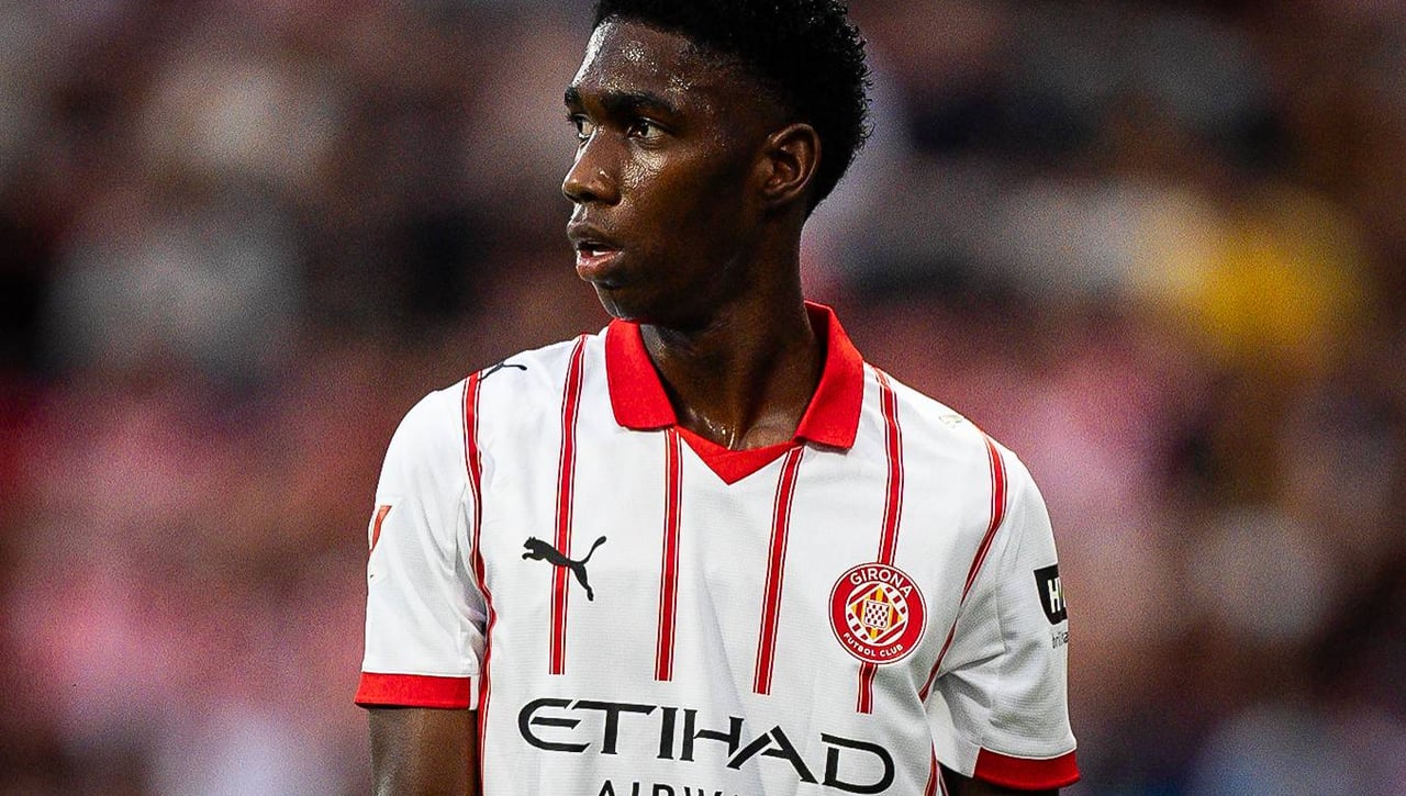 Asprilla no encuentra su lugar y el Girona se replantea su salida