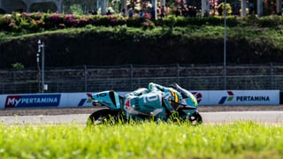 Rueda se complica la vida en Moto3 y el nuevo piloto de MotoGP domina Moto2 en Lombok