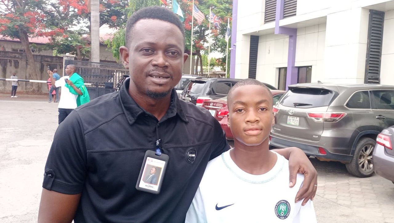 La joven perla de Nigeria que ya ha probado en el Betis y de la que todos hablan en su país