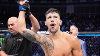 Joel Álvarez deja 'tirada' a la UFC