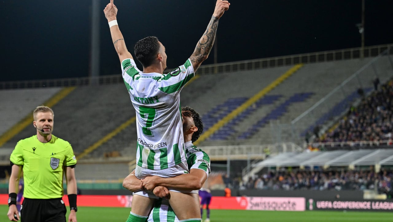 Antony, por delante de Ceballos