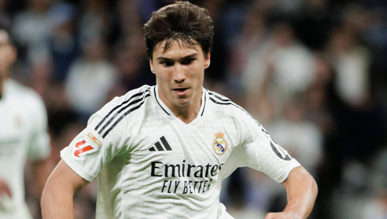 La firma de Gonzalo García, más cerca