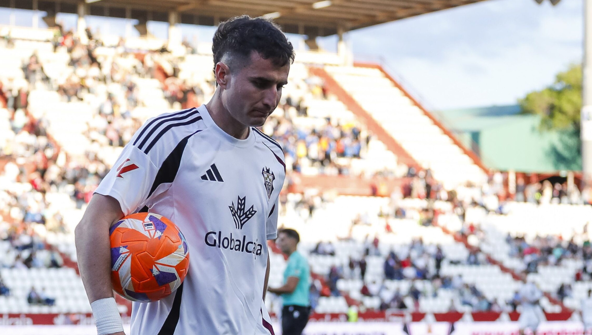 Jon Morcillo firma el mejor gol de la jornada y uno de los mejores de la temporada en Segunda División
