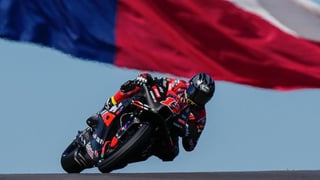 Pedro Acosta se apunta al espectáculo y Viñales le contesta