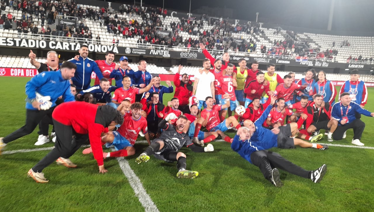 El Alavés 'se carga' el derbi sevillano