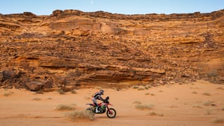 Clasificación Rally Dakar tras la Etapa 4 | Tosha Schareina lidera mientras que Nani Roma y Carlos Sainz confían en el ''efecto yoyó''