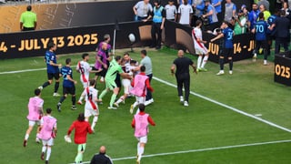 Acuña se vuelve loco