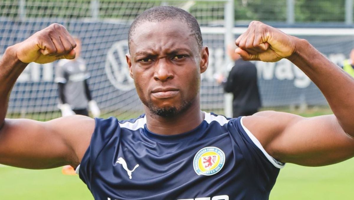 El Betis ata a su tercer rival del verano