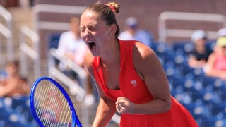Kostyuk lo vuelve a hacer y la campeona de la Billie Jean King Cup está contra las cuerdas