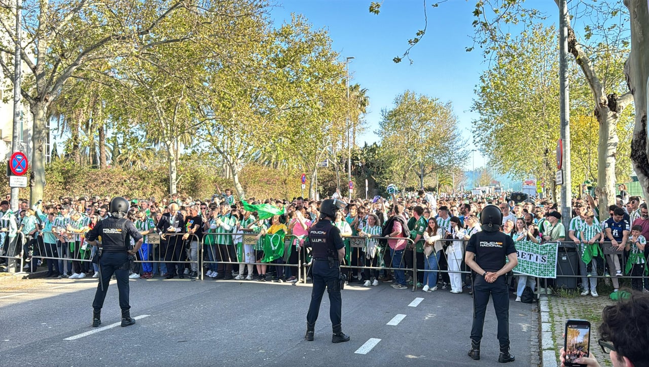 Antiviolencia propone una multa de 50.000 euros y el cierre un mes del Benito Villamarín