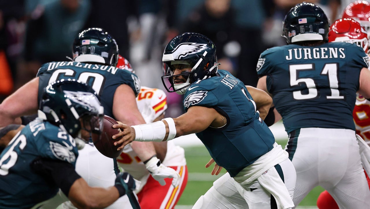 Los Eagles aplastan a los Chiefs para poner fin a su dinastía