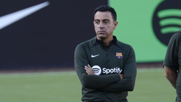 Xavi habla del liderato del Barça, anuncia un posible refuerzo para enero y deja un dardito a Dembélé