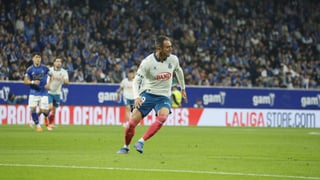 Real Oviedo 0-2 Espanyol: Kike García y Pere Milla apagan el debut de Luis Carrión