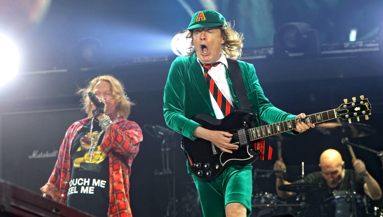 AC/DC la lían en Sevilla