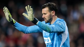 Carlos Corberán elige entre Dimitrievski y Cristian Rivero para la portería del Valencia