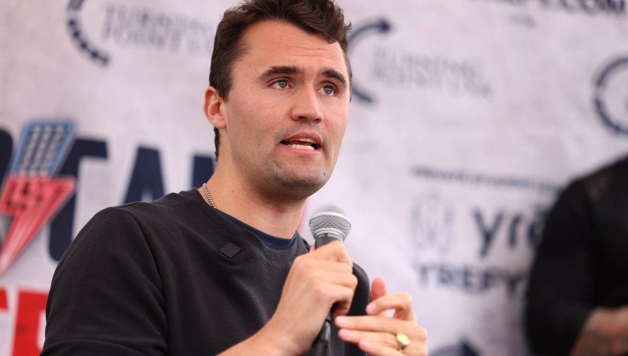 La viuda de Charlie Kirk se pronuncia por primera vez tras el asesinato del político