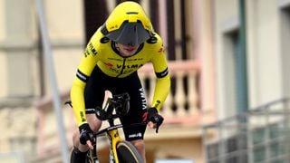 La UCI ya investiga el polémico casco de Vingegaard