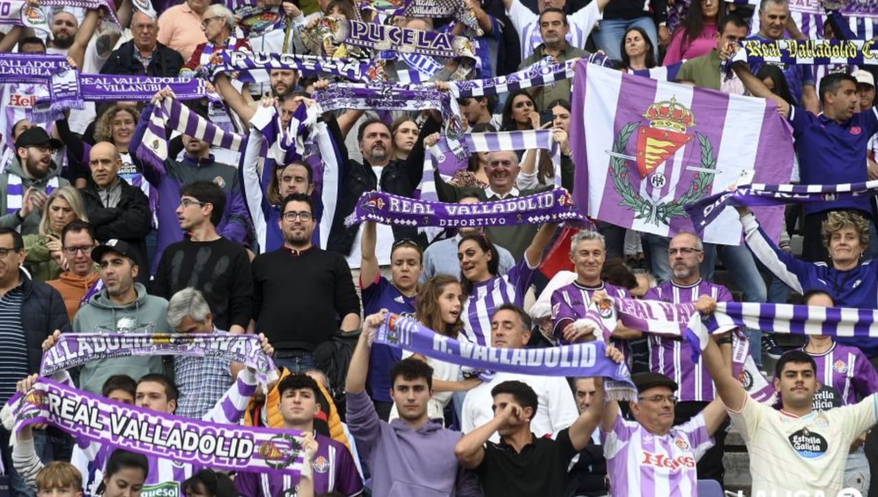 Piden a gritos la marcha de Ronaldo Nazario y Pezzolano